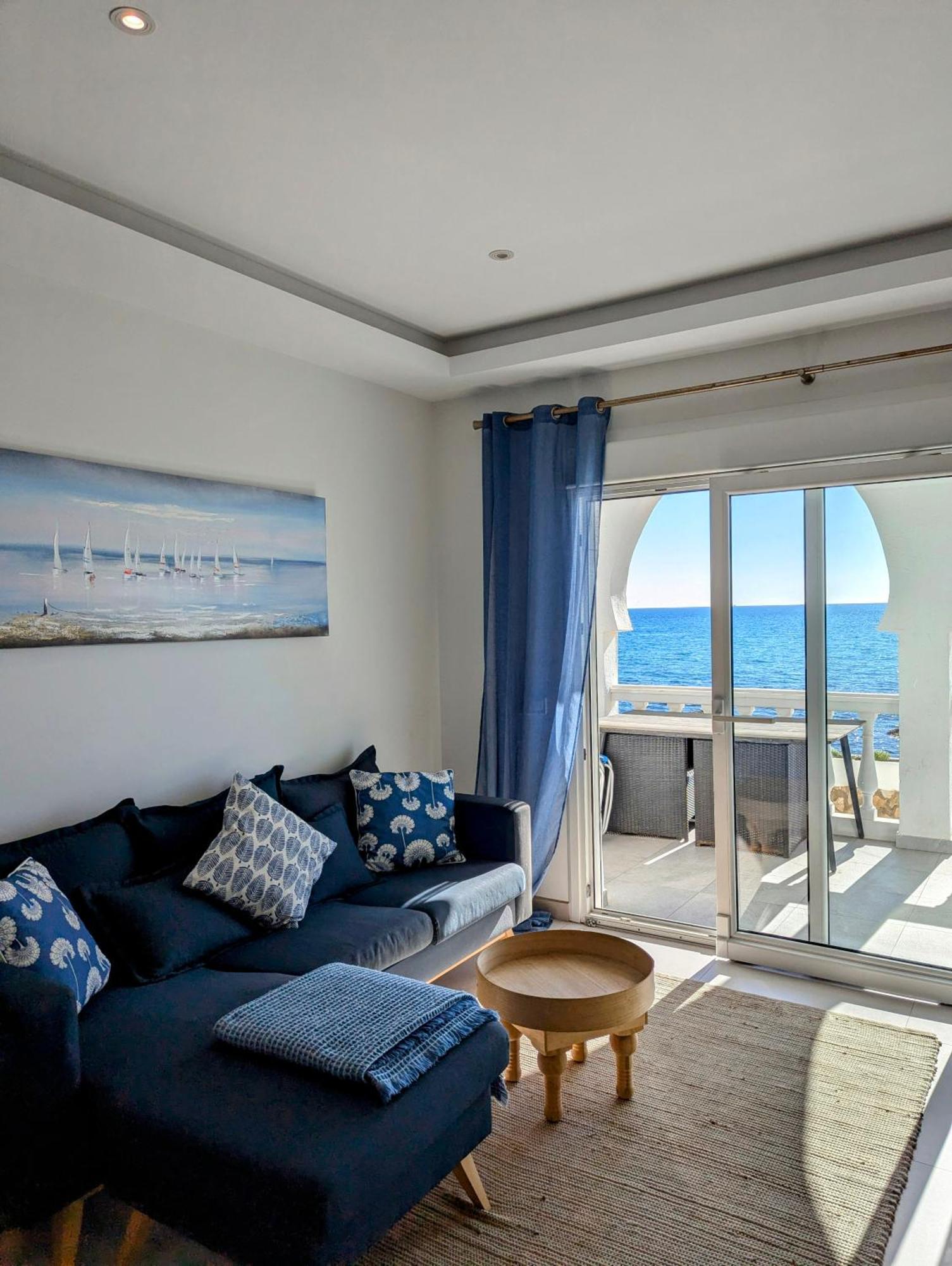 Rise & Shine Beachfront La Cala 라칼라데미야스 외부 사진